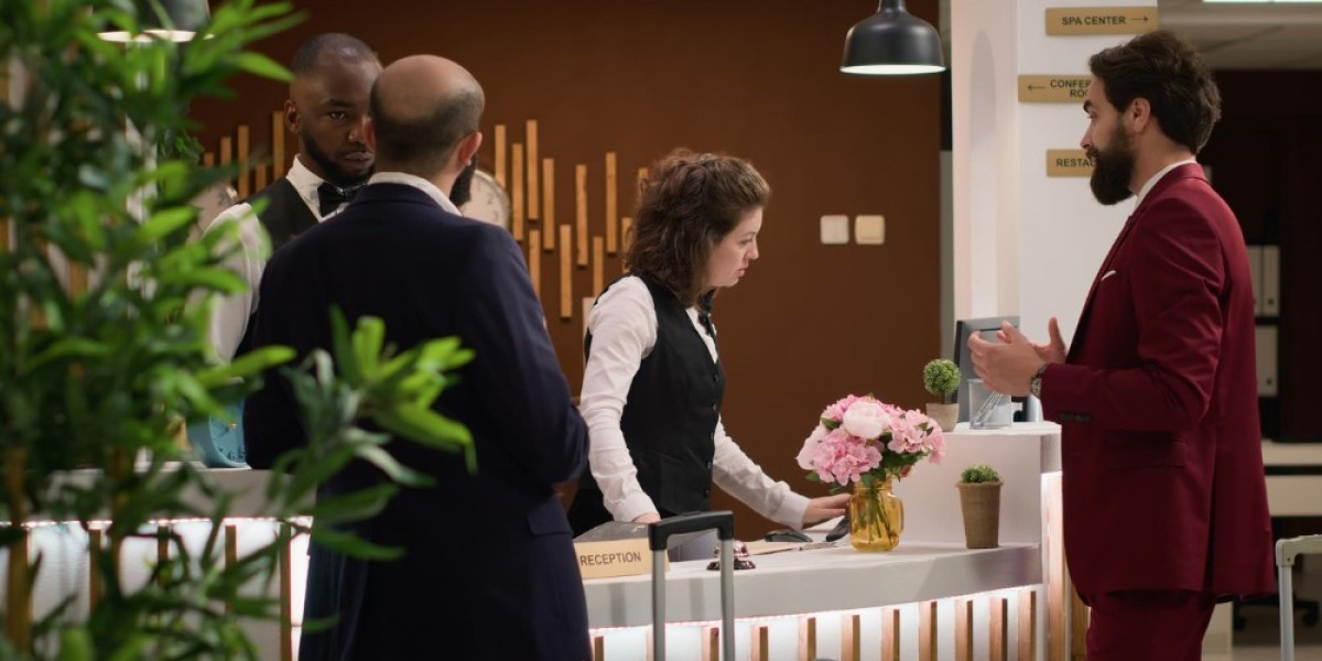 Hotel Concierge Services: Benefits and Complete Guide