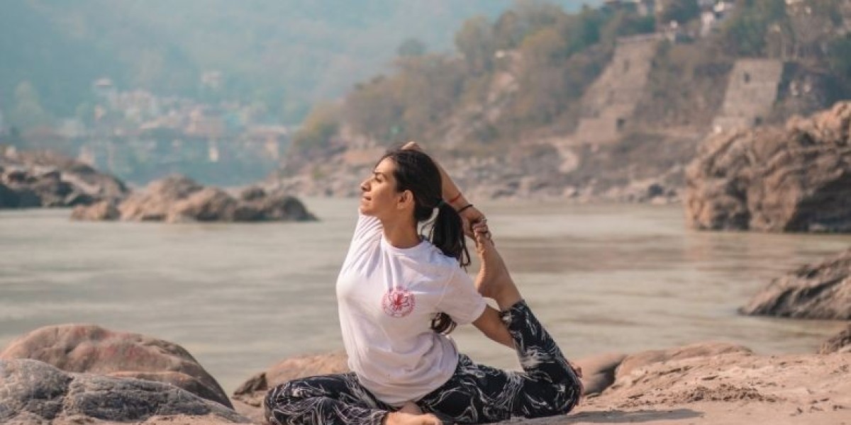 Things to Know Before Joining Hatha Yoga Teacher Training in Rishikesh