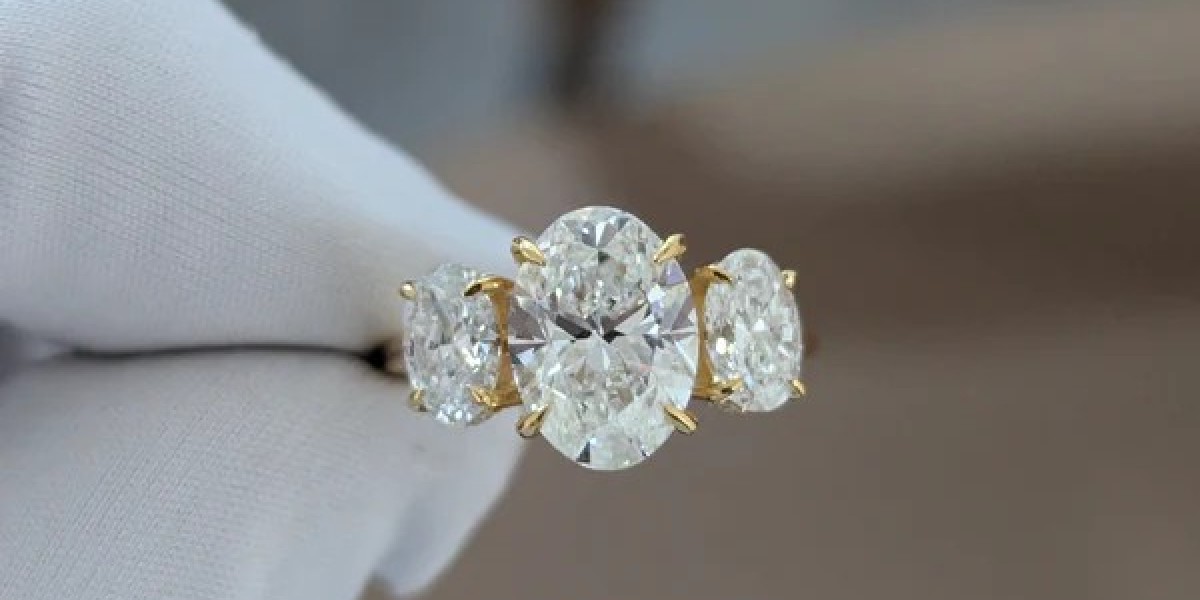 Old Mine Cut Lab Diamond Rings: A Timeless Blend of Vintage Beauty and Modern Values